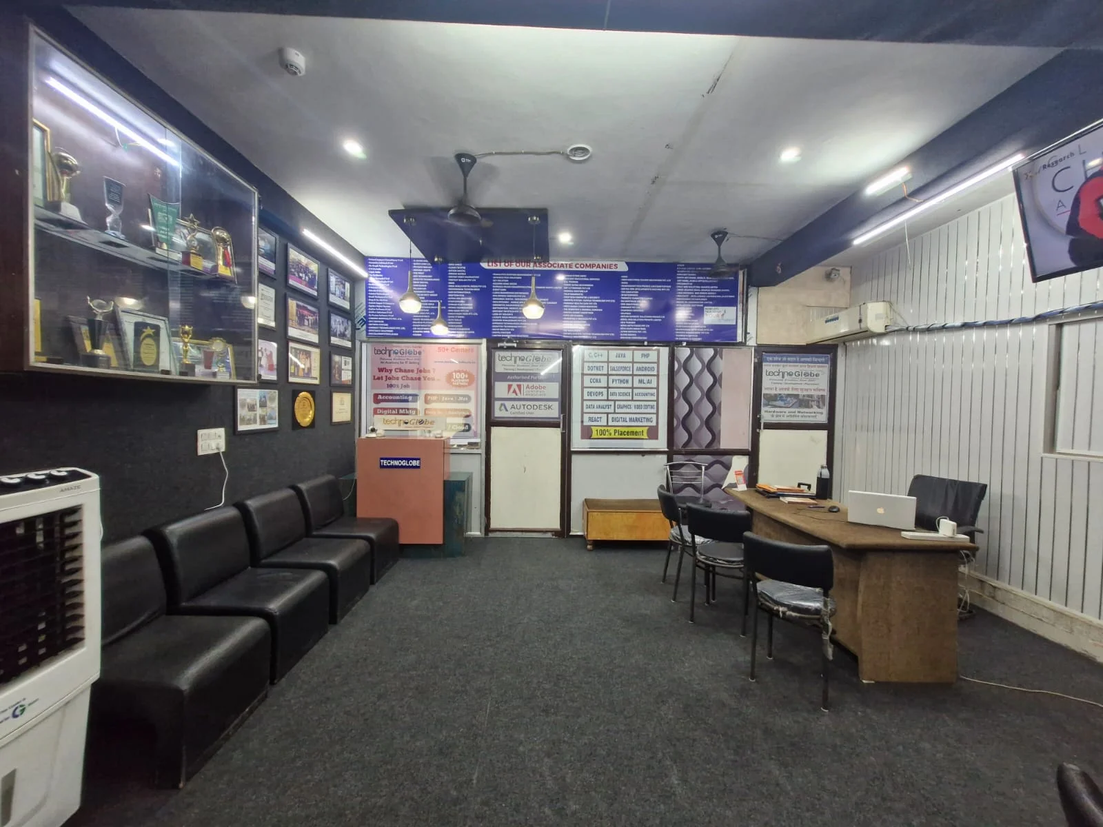Gallery 17